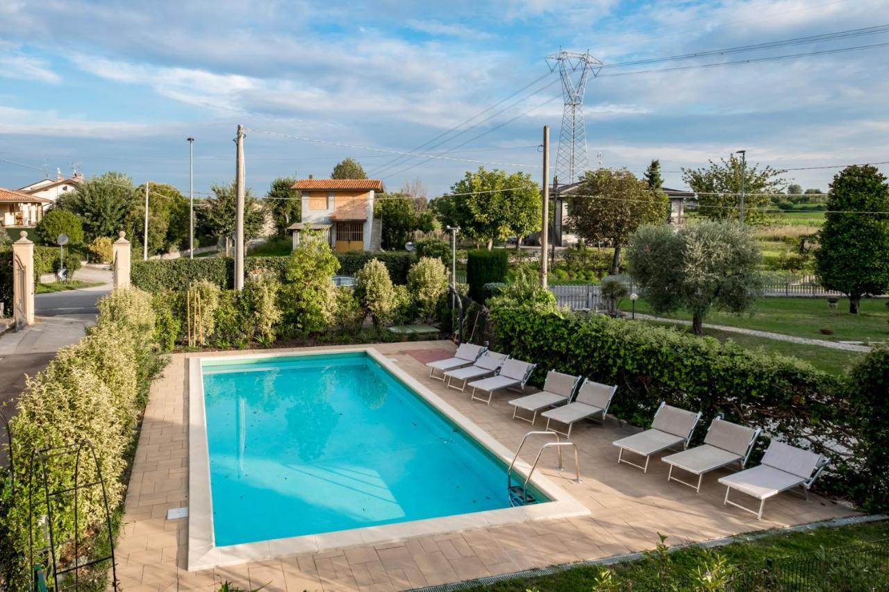 Apartmán Residenza Oleandro Desenzano del Garda Exteriér fotografie