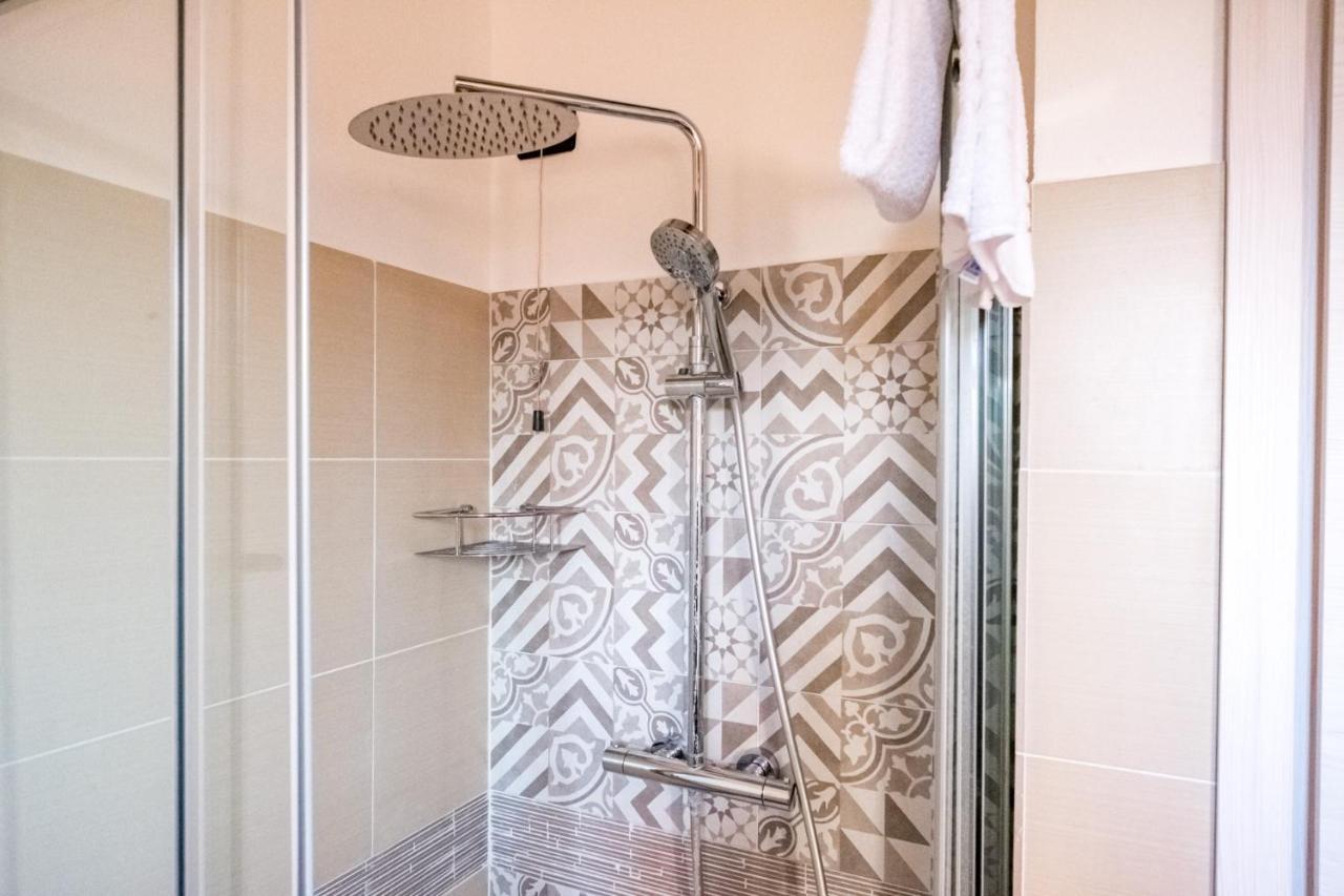 Apartmán Residenza Oleandro Desenzano del Garda Exteriér fotografie